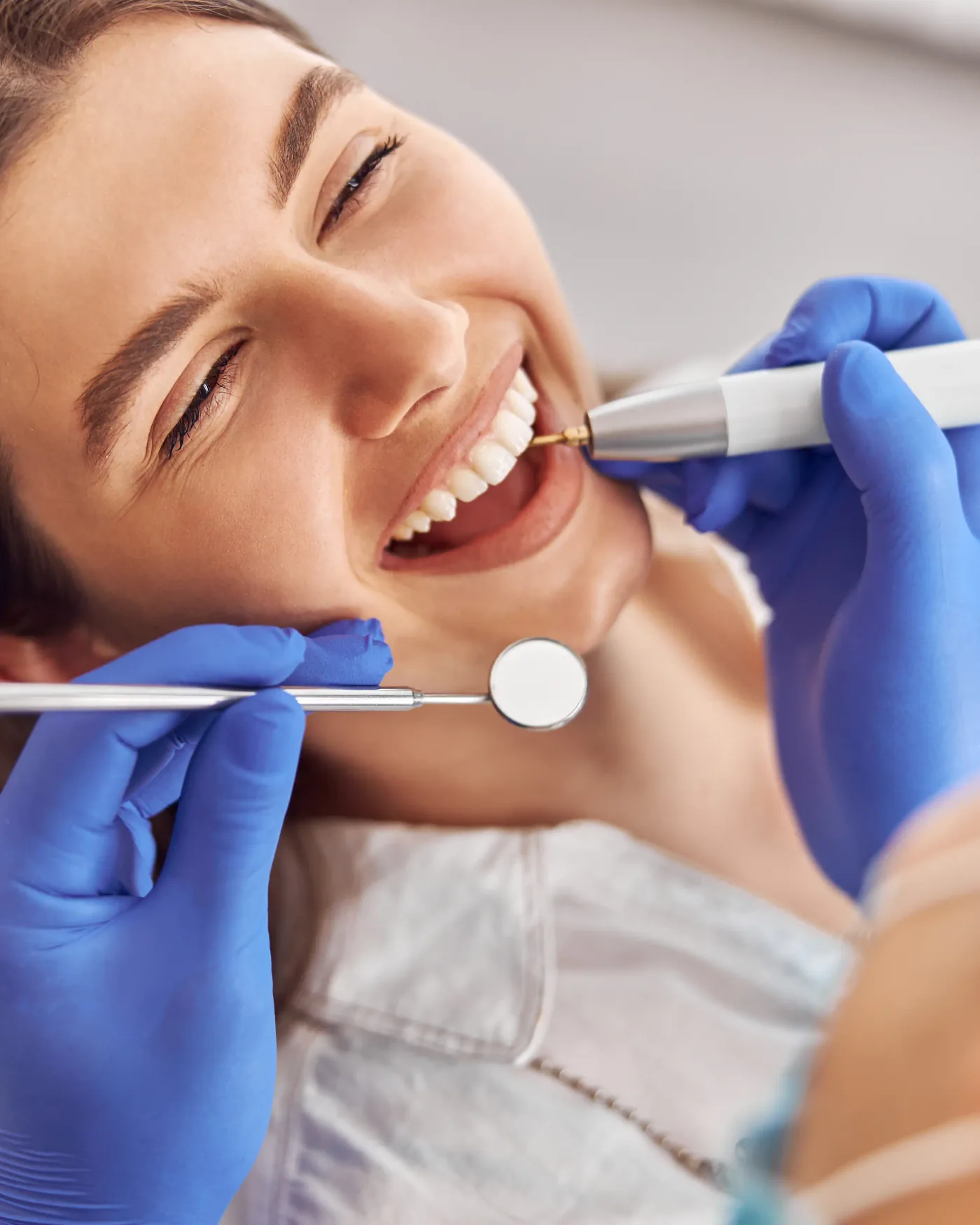 Dental implant and restorative treatment at Gentle Dental